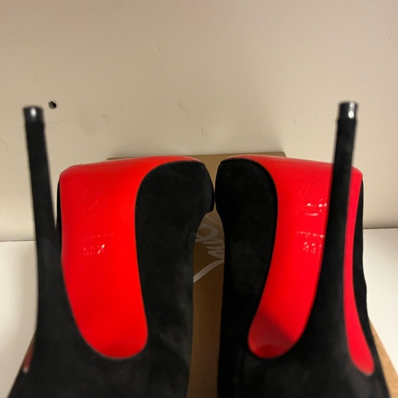 Women’s Christian Louboutin Pigalle Follies - black suade - Picture 5 of 5